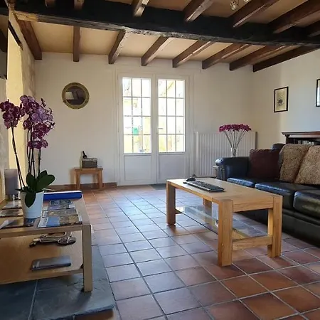 Dom Peyreton Prestige Set In A Charming Wine Casa vacanze Villegouge
