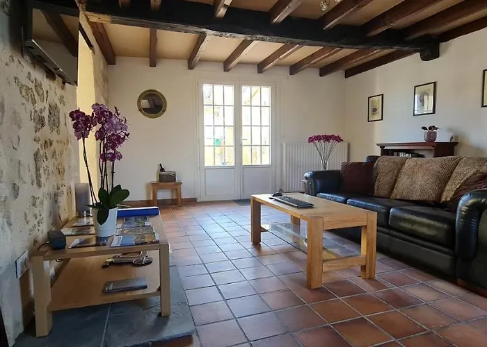 Dom Peyreton Prestige Set In A Charming Wine Feriehus Villegouge